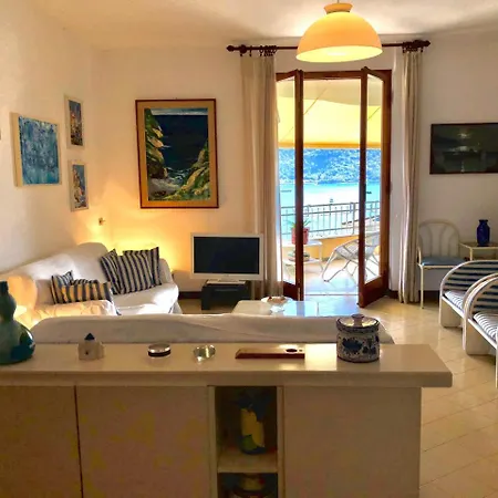 Апартаменты Rr Sea View
